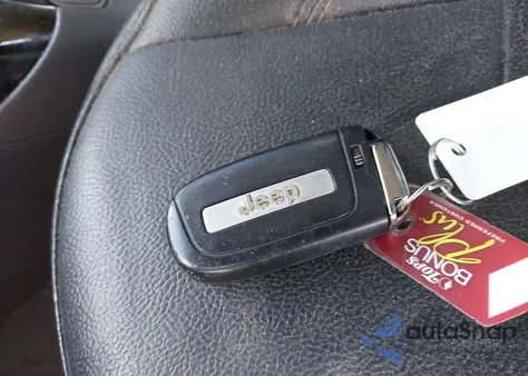 2021 Jeep Compass Limited 4X4 z USA, uszkodzony, nr VIN 3C4NJDCB4MT561897